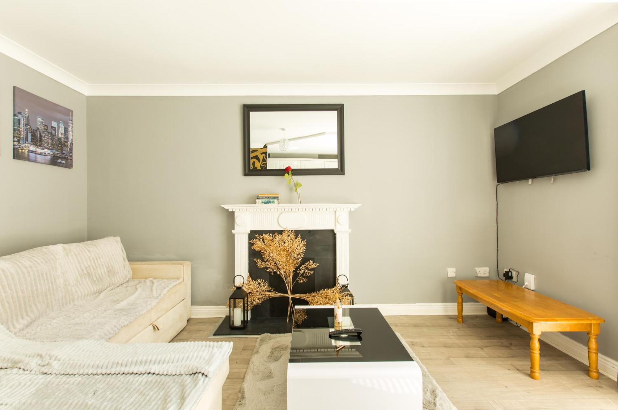 Modern Elegant Central Apt With Parking Дублін Екстер'єр фото